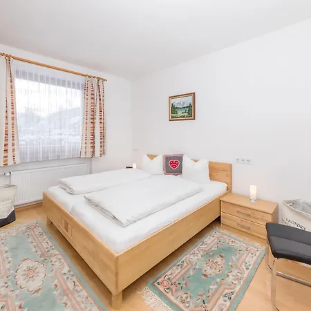 Haus Sonnenschein Apartmán *